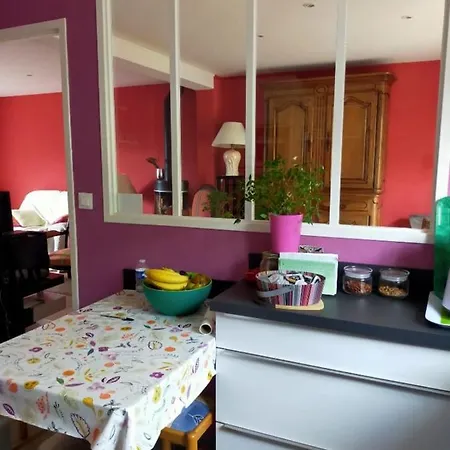 Hotel House With Garden In - Quiet Area 3*