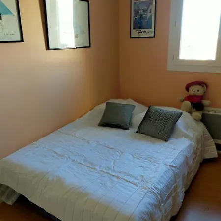 Hotel House With Garden In - Quiet Area 3*